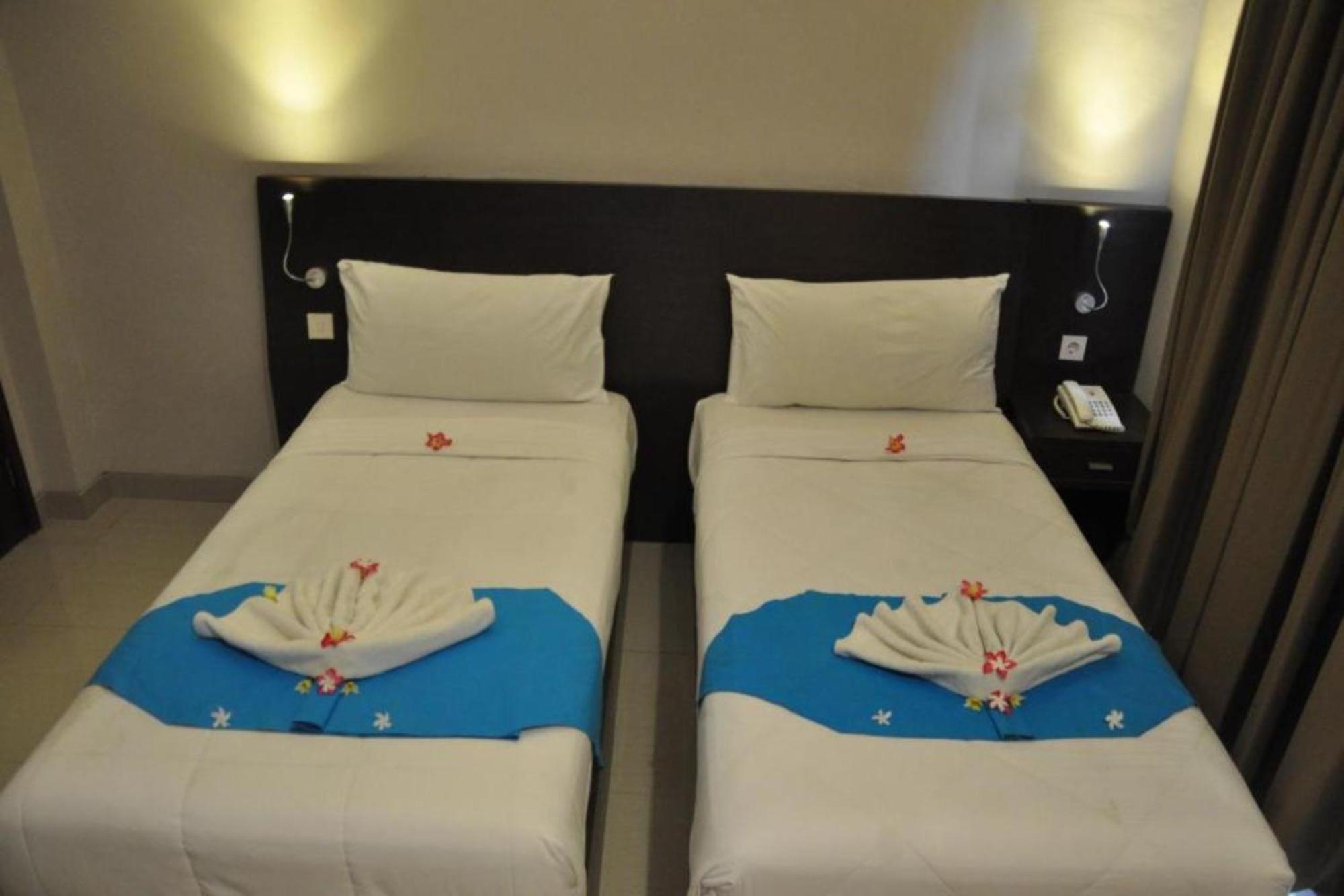 Akarsa Transit Hotel Sanur  Exterior photo